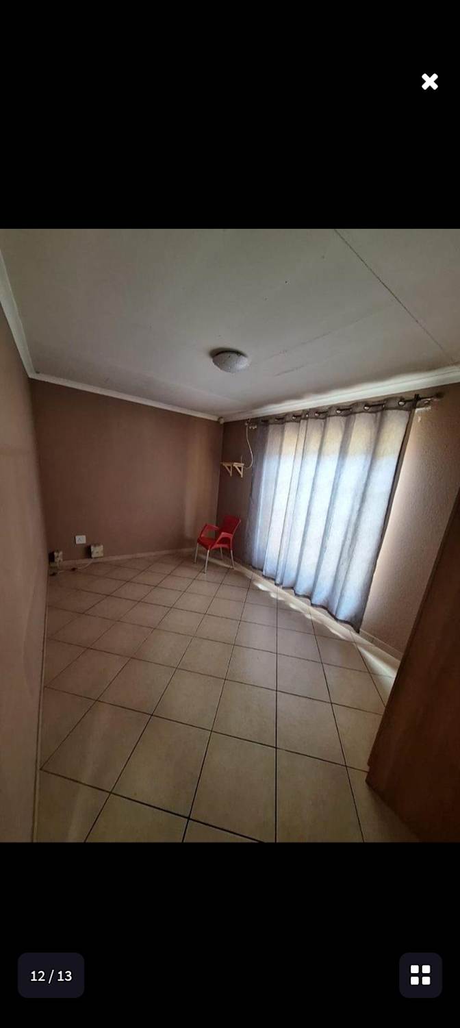 Boldwin Lebepe's room