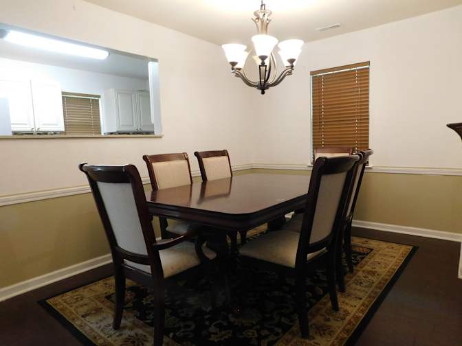 Carolina Realty Link's room