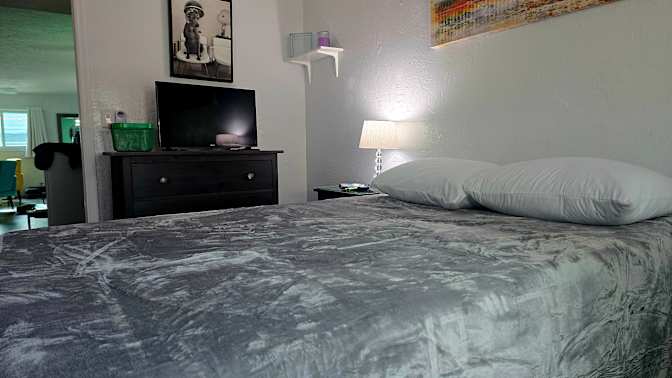 Carl's room