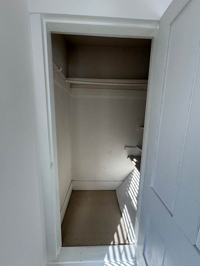 Igusti's room