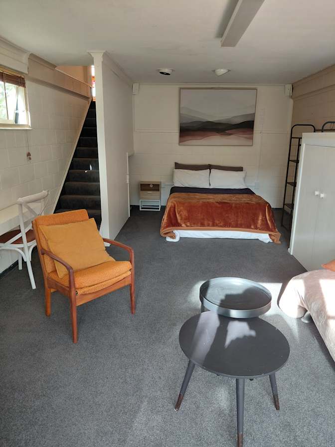 M A Barbalich's room