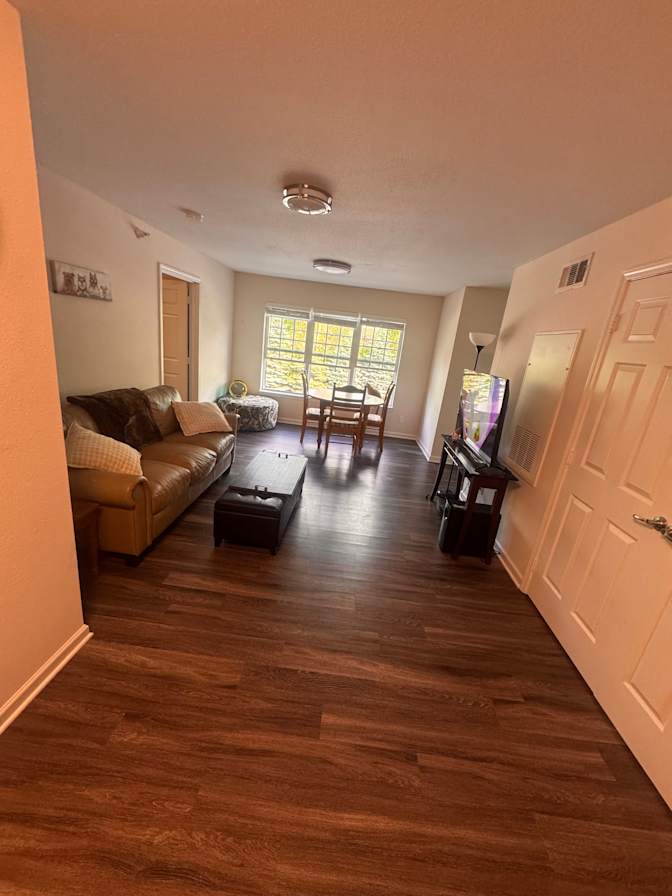 Darren's room
