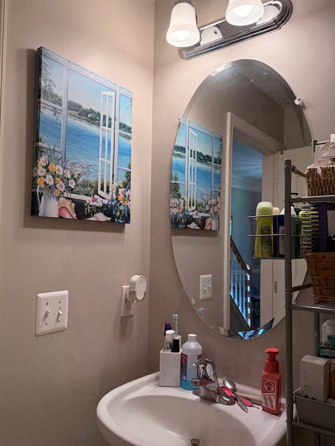 Nada Alwadi's room