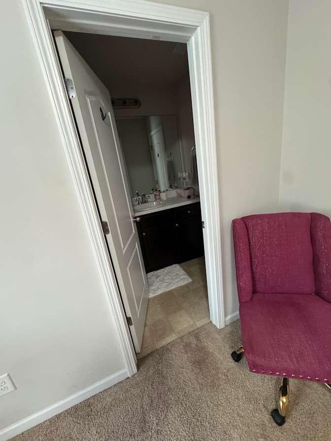 Izabela Fleury's room