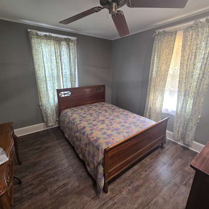 robert a gustafson's room