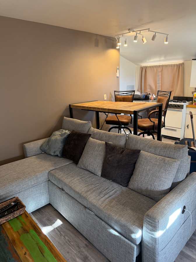 Thomas's room