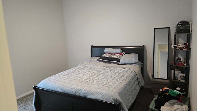 SCOTT VANCE's room