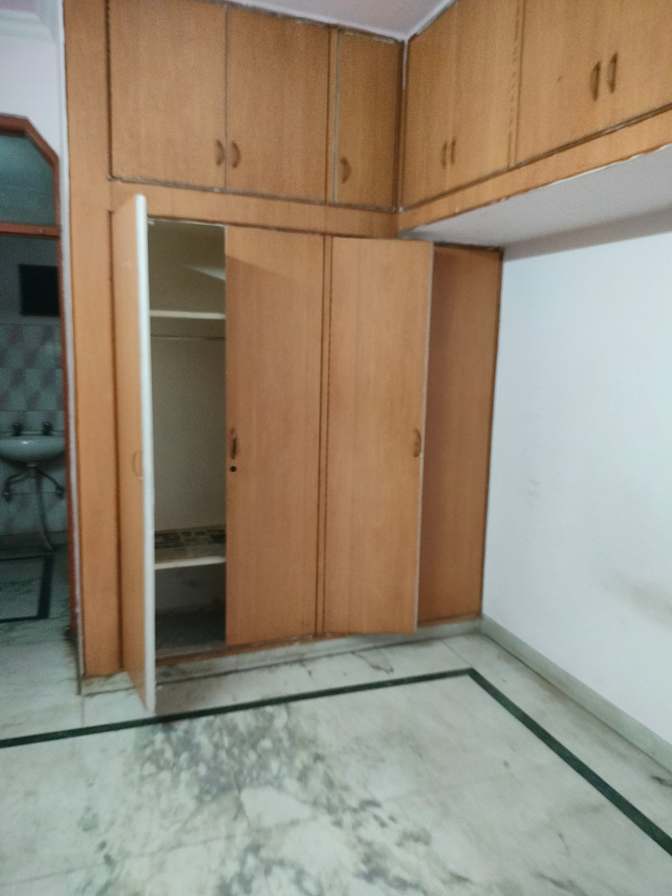 nehaneha's room