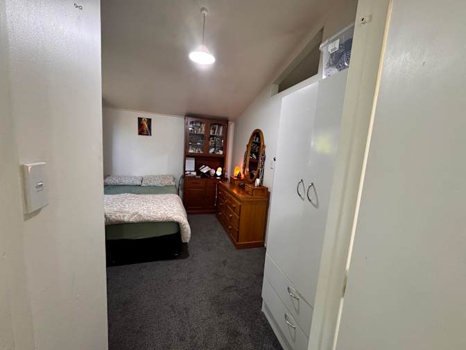 Roy Abraham's room