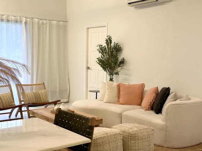 Hei Homes's room