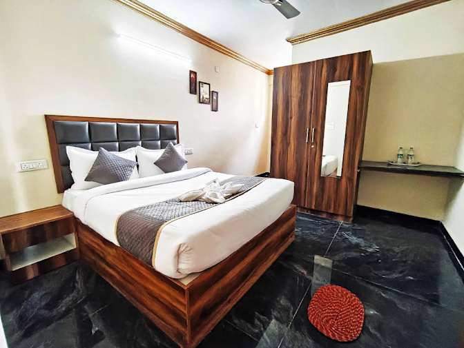 Rajeev's room
