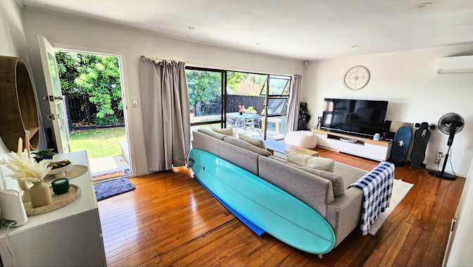 Faz's room