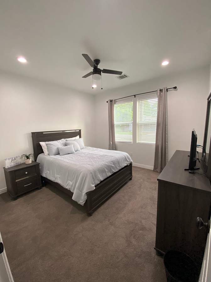 Jess F's room