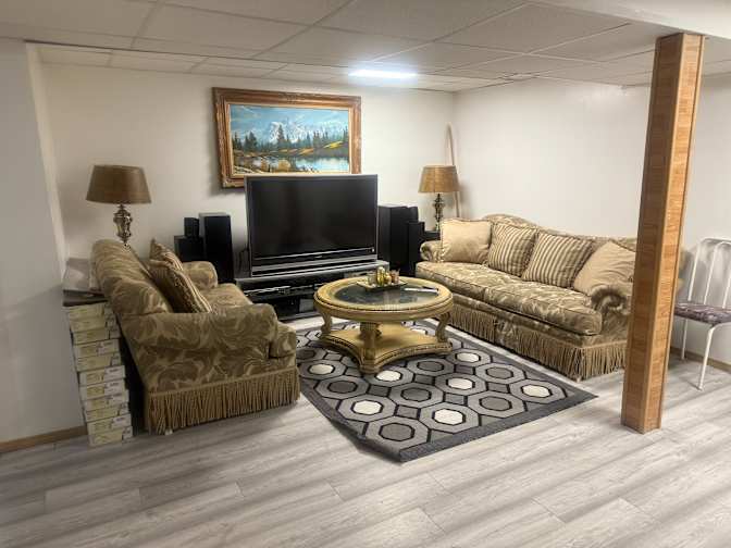 Anita  goorcharan's room