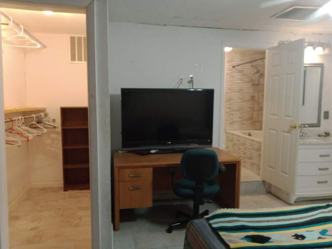 Fernando Saravia's room