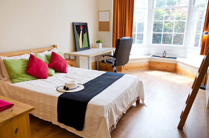 Gina Stanley-Turnbull's room