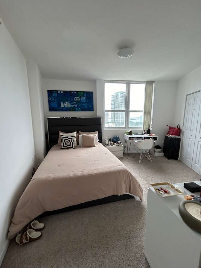 Mery torres's room