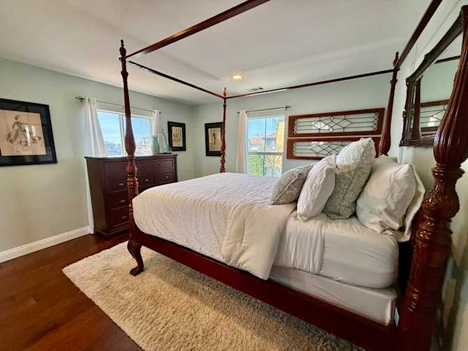 Cindy's room