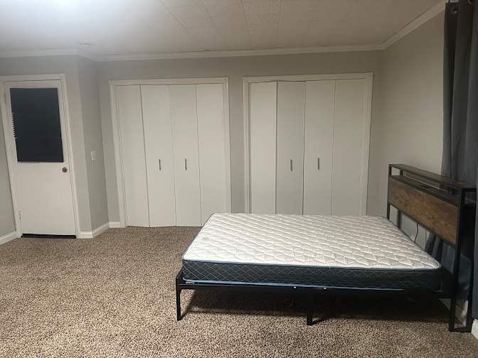 LeAndra Shepherd's room