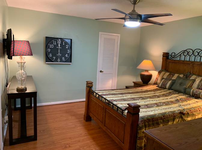 Travis Bloomfield's room