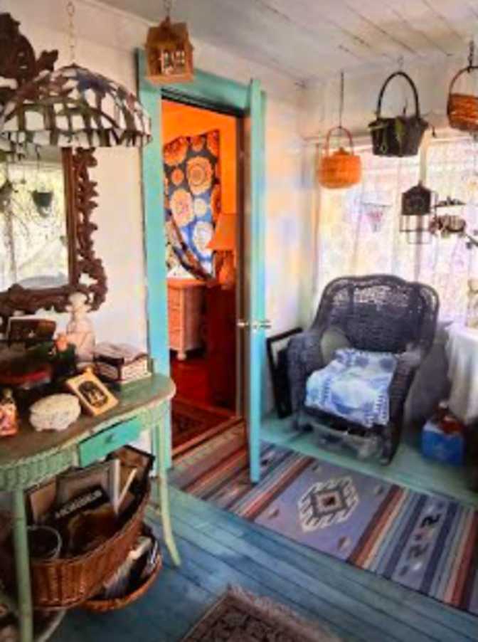 Janice Bergen's room