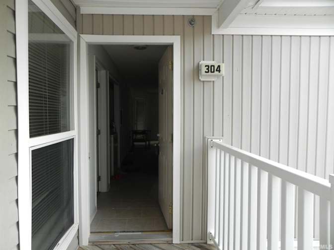 Alcove Rooms's room