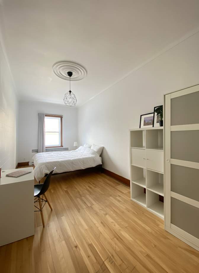 HelloMontreal's room