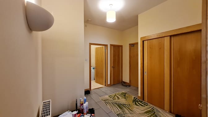 Tanapat Somrid's room