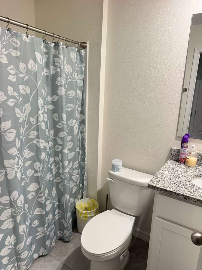 Carla's room