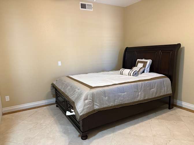 Pat's room