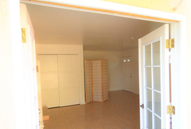 Cris Mendez's room