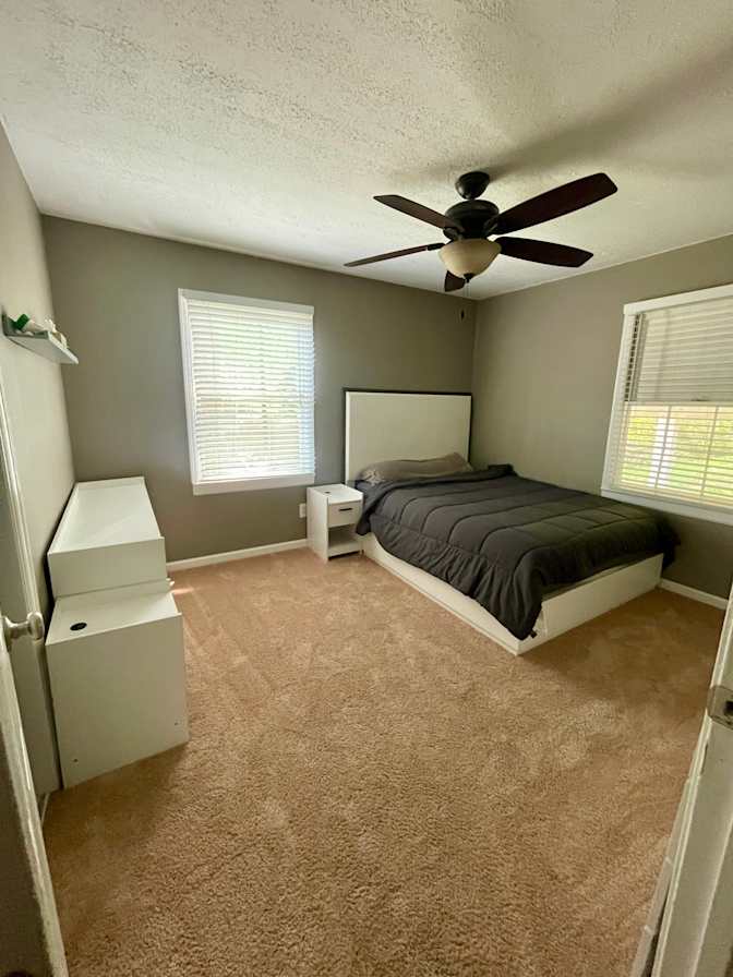 Ricardo's room