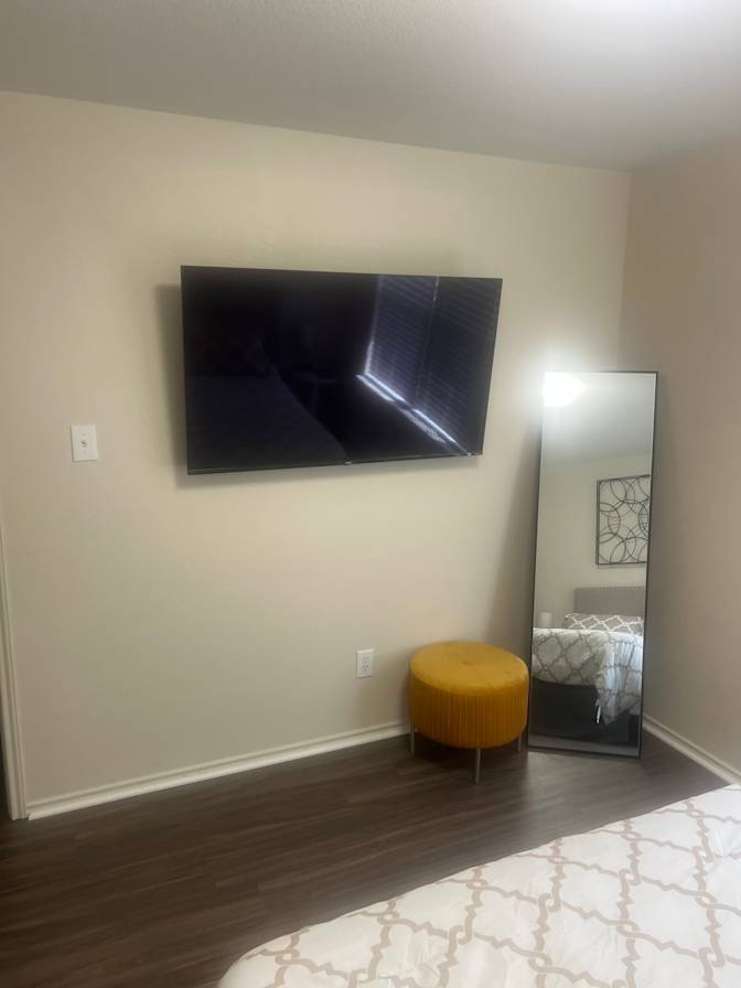 Jamaul's room
