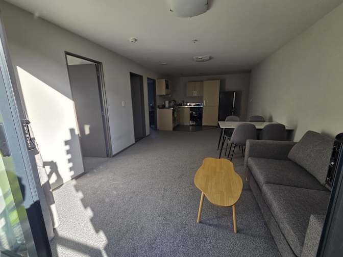 Mingsheng's room