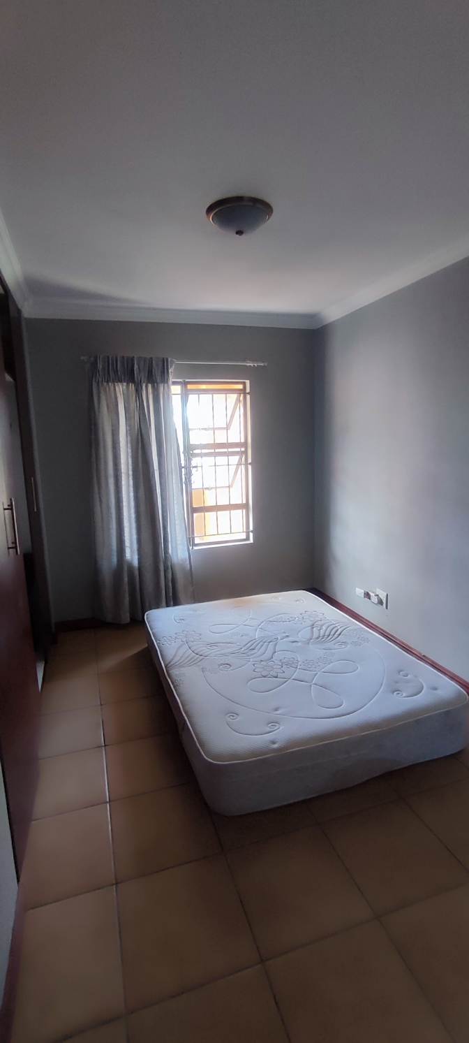 Kelly's room