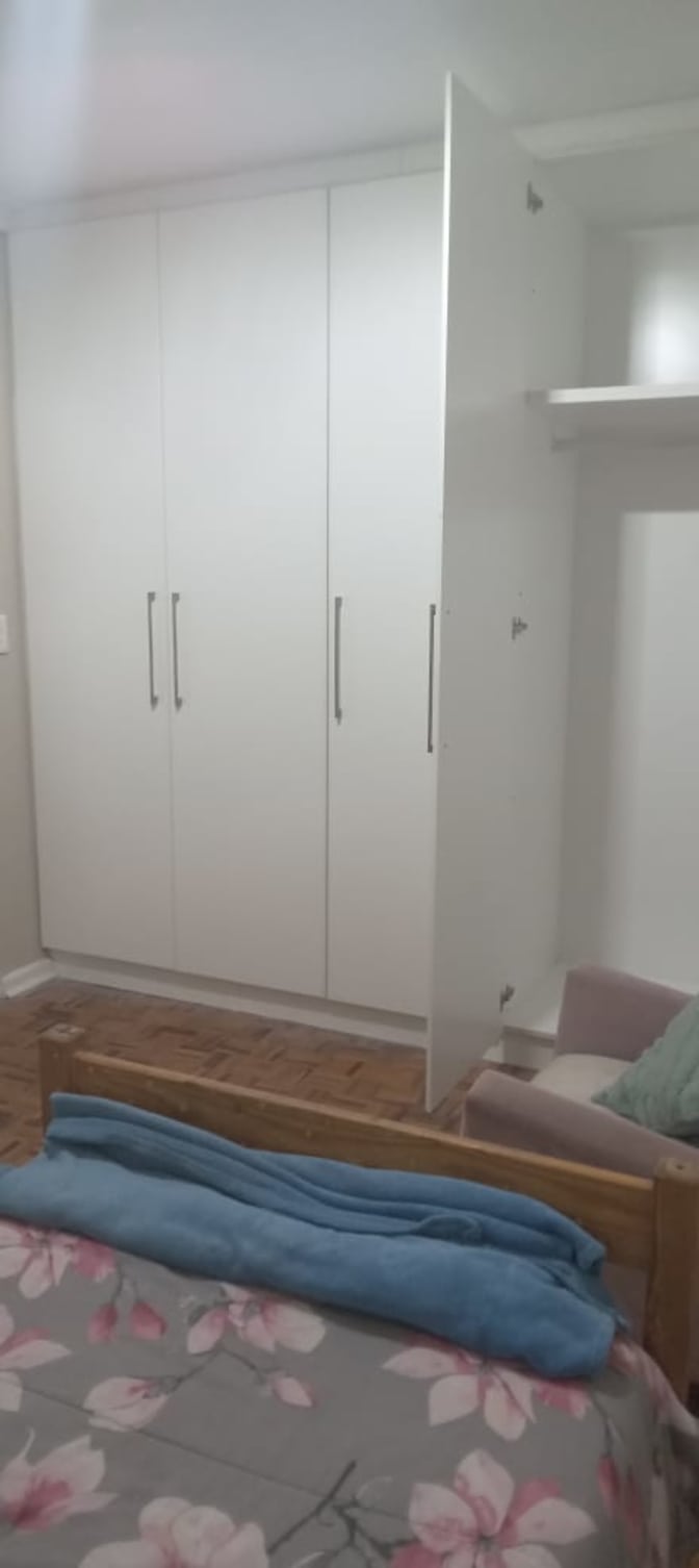 Bry Peters's room