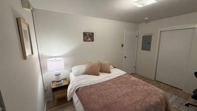 Hal Kerimov's room