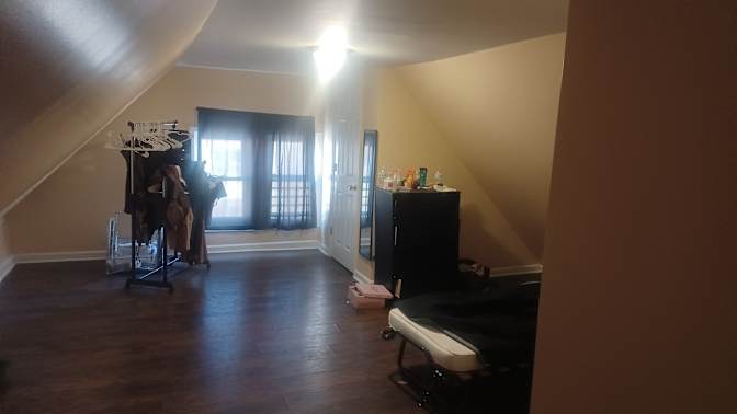 Alterik Finney's room