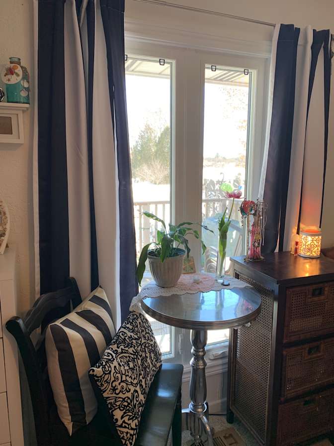 Sylvia OWNER living On Site acceptg ODSP ON Works Retirees Widow Widower Contractor Builder Mason's room