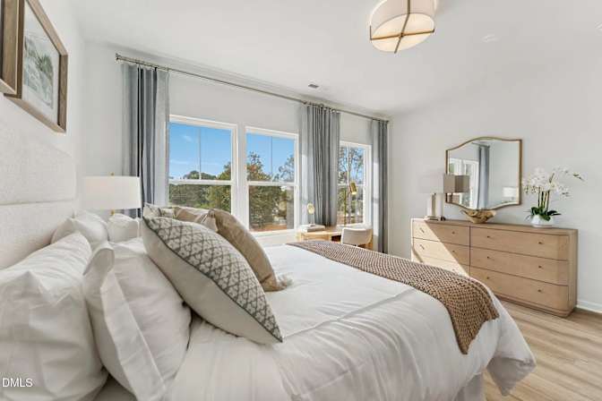 Alcove Rooms's room