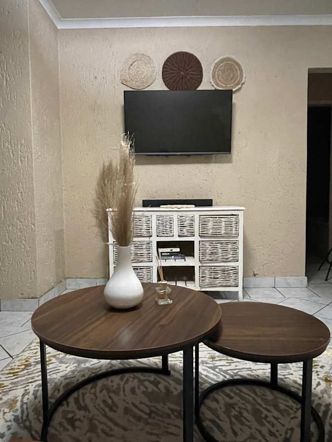 Feechy Makoni's room