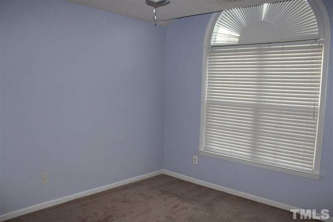 Alcove Rooms's room