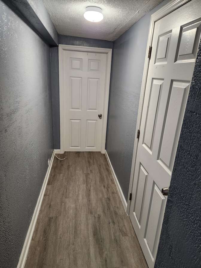 Dell's room