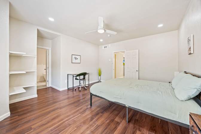 PadSplit's room