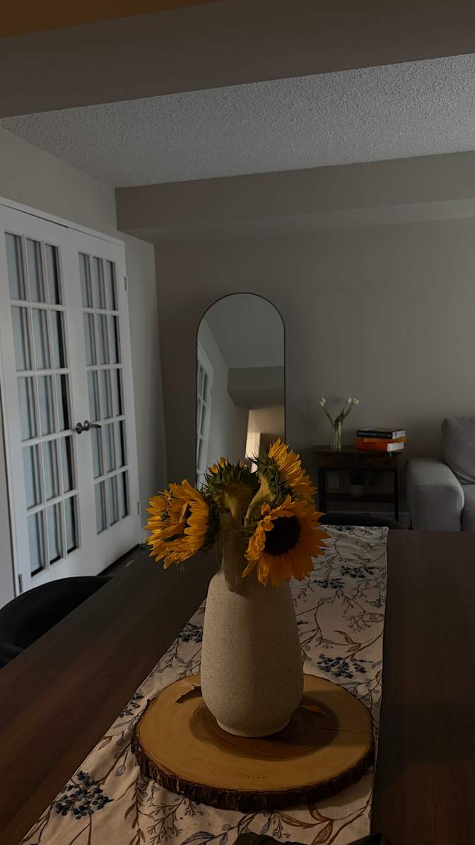Carlos's room