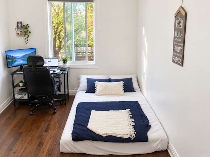 shak's room