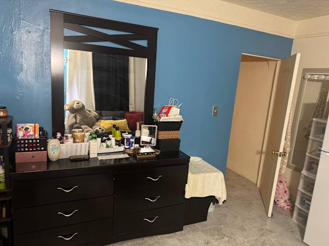 Eriadna Vasquez's room