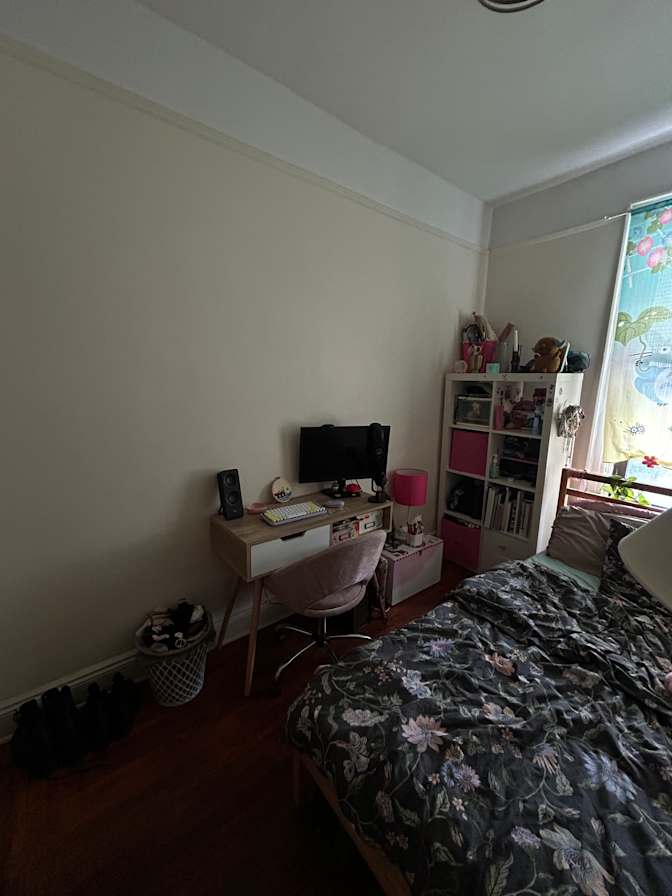 Ariana Falzarano's room