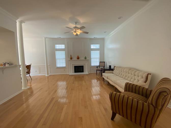 Alcove Rooms's room