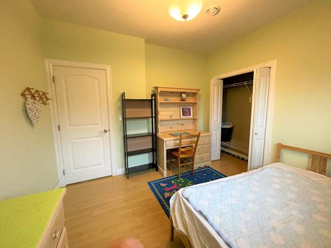 Mei's room